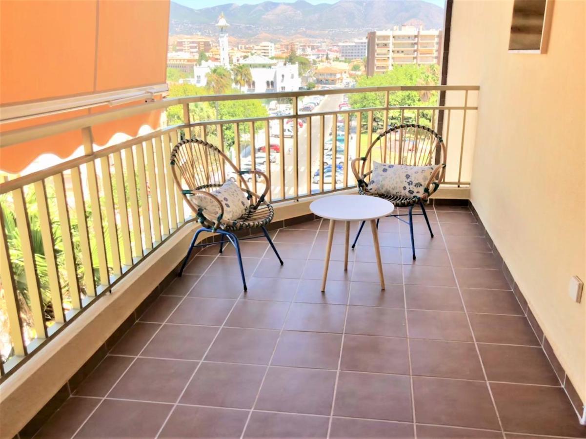 Frente A La Playa Fuengirola Dona Sofia E Apartman Kültér fotó