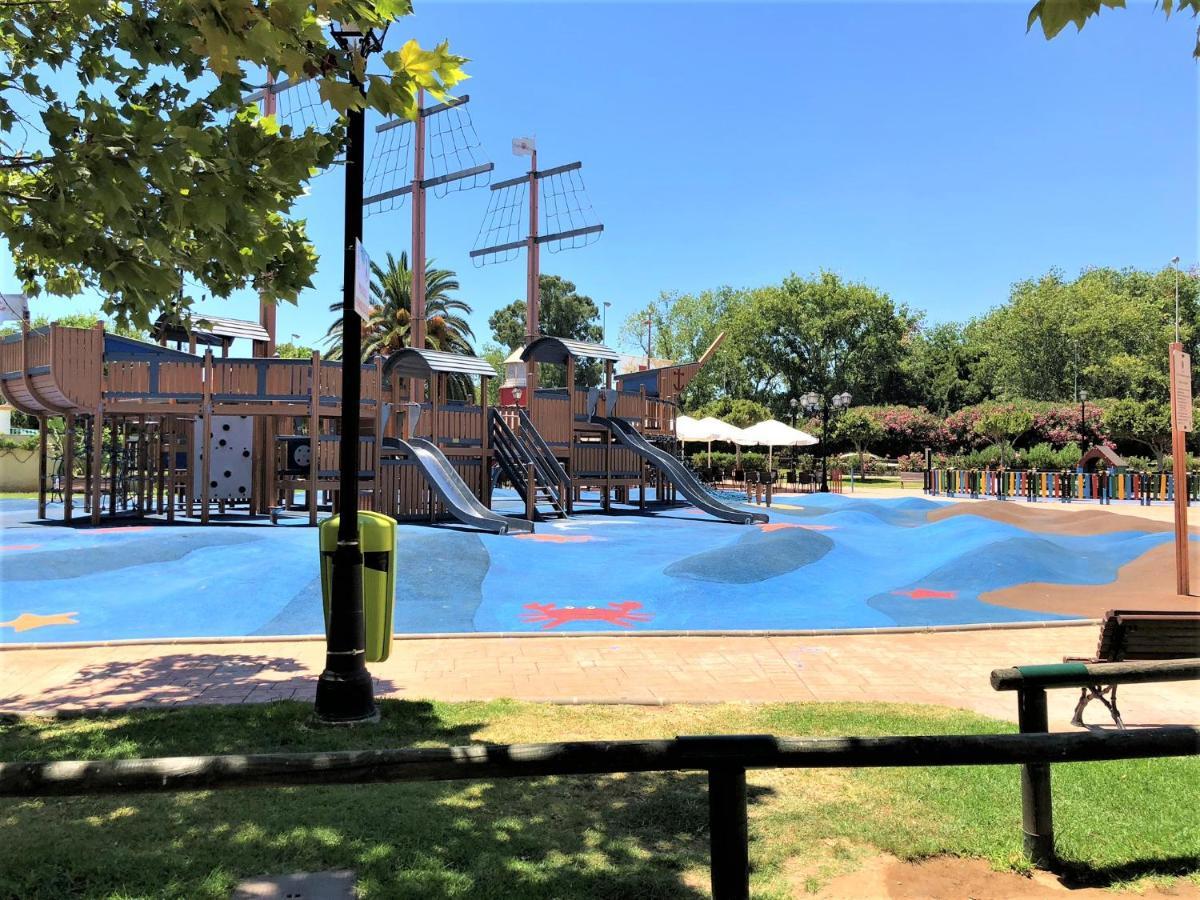 Frente A La Playa Fuengirola Dona Sofia E Apartman Kültér fotó