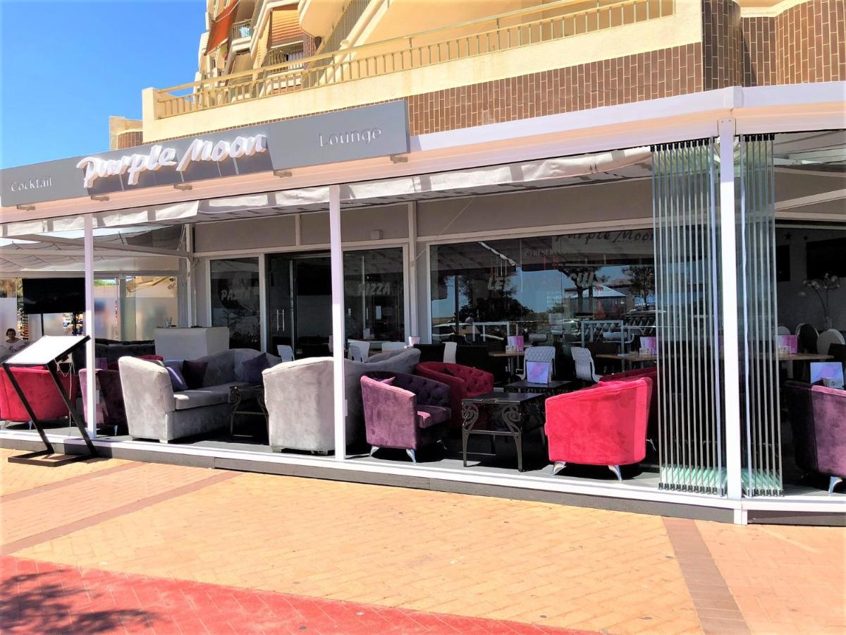 Frente A La Playa Fuengirola Dona Sofia E Apartman Kültér fotó