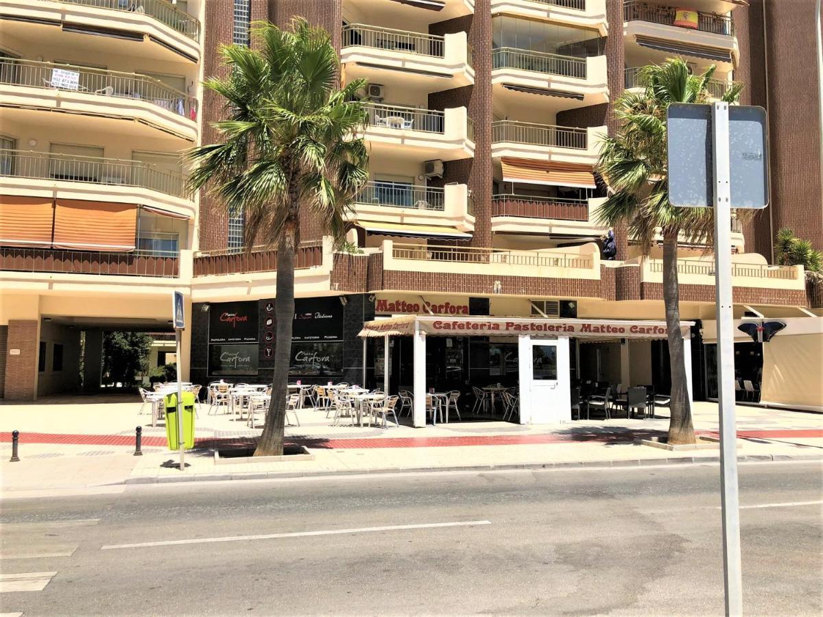 Frente A La Playa Fuengirola Dona Sofia E Apartman Kültér fotó
